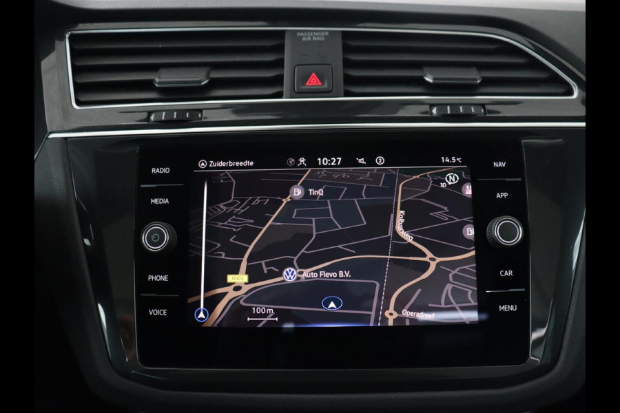 Volkswagen Tiguan 1.4 TSI eHybrid R-Line | Panoramadak | Keyless | Camera | Adaptive cruise control | Carplay | Privacy glass