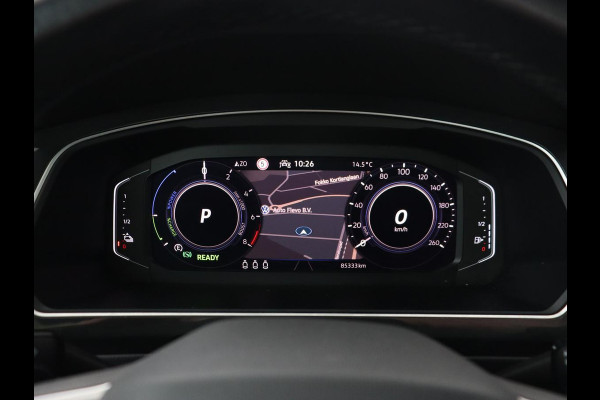 Volkswagen Tiguan 1.4 TSI eHybrid R-Line | Panoramadak | Keyless | Camera | Adaptive cruise control | Carplay | Privacy glass