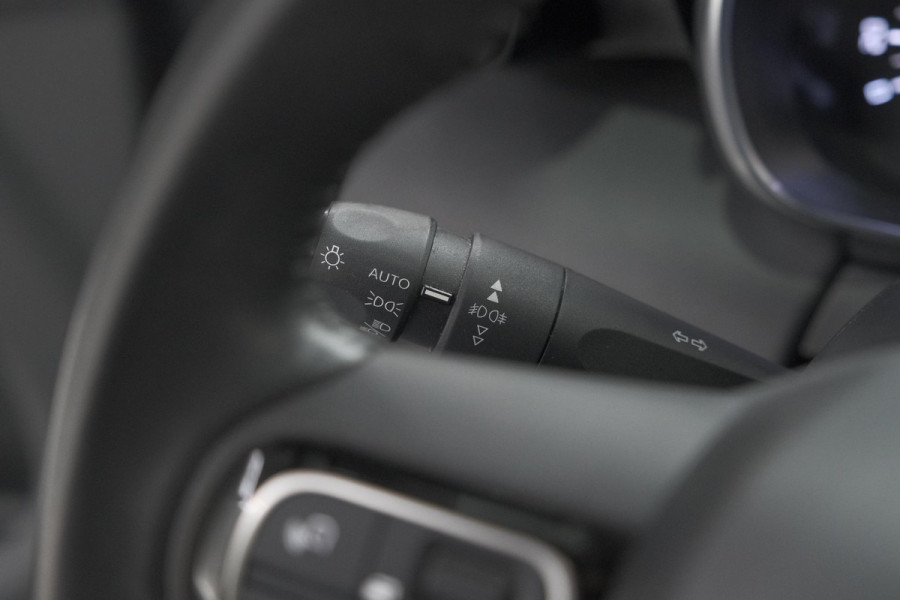 Citroën C3 Aircross PureTech 130 EAT6 Shine | Allseason Banden | Camera | Head-Up Display | Navigatie