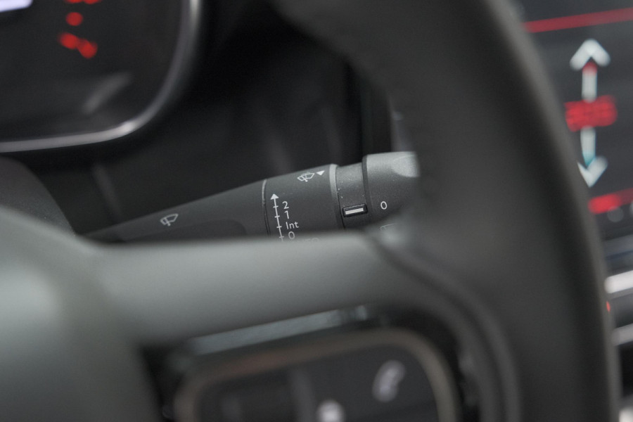 Citroën C3 Aircross PureTech 130 EAT6 Shine | Allseason Banden | Camera | Head-Up Display | Navigatie