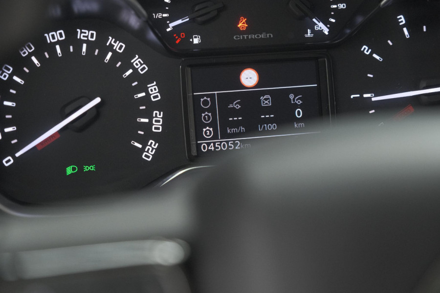 Citroën C3 Aircross PureTech 130 EAT6 Shine | Allseason Banden | Camera | Head-Up Display | Navigatie