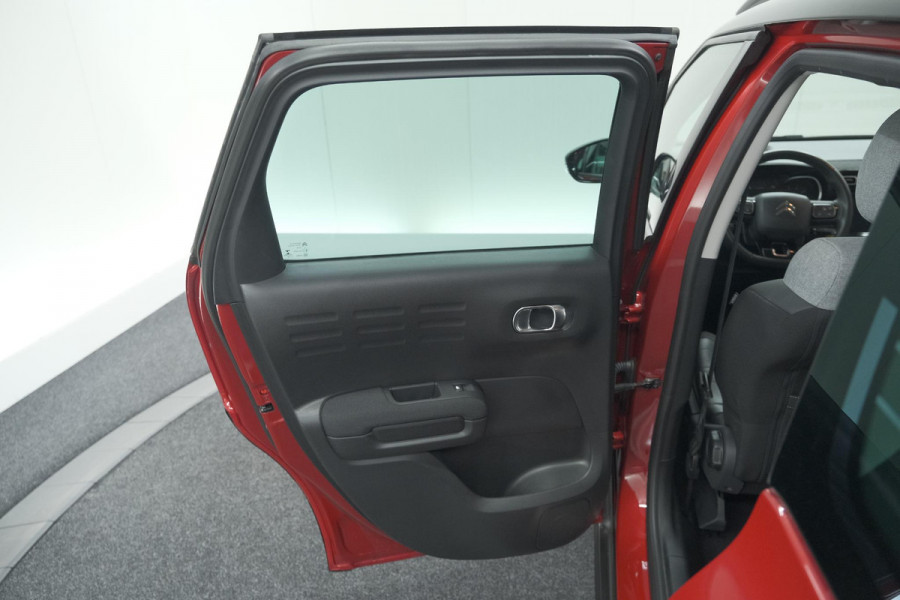Citroën C3 Aircross PureTech 130 EAT6 Shine | Allseason Banden | Camera | Head-Up Display | Navigatie