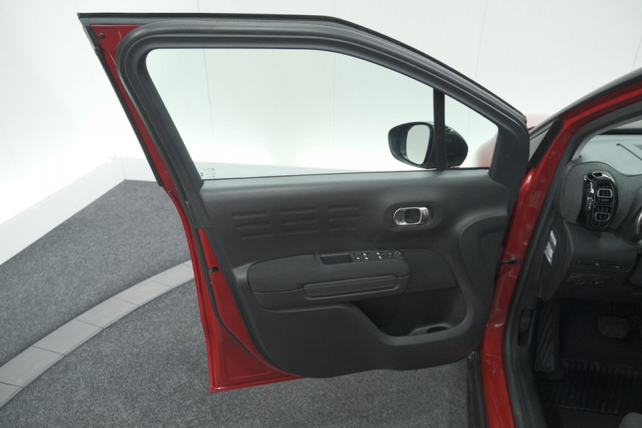 Citroën C3 Aircross PureTech 130 EAT6 Shine | Allseason Banden | Camera | Head-Up Display | Navigatie