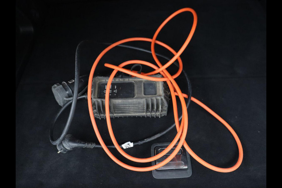 Citroën C5 Aircross 1.6 Plug-in Hybrid 225 | Carplay | Climate control | Camera | Privacy glass