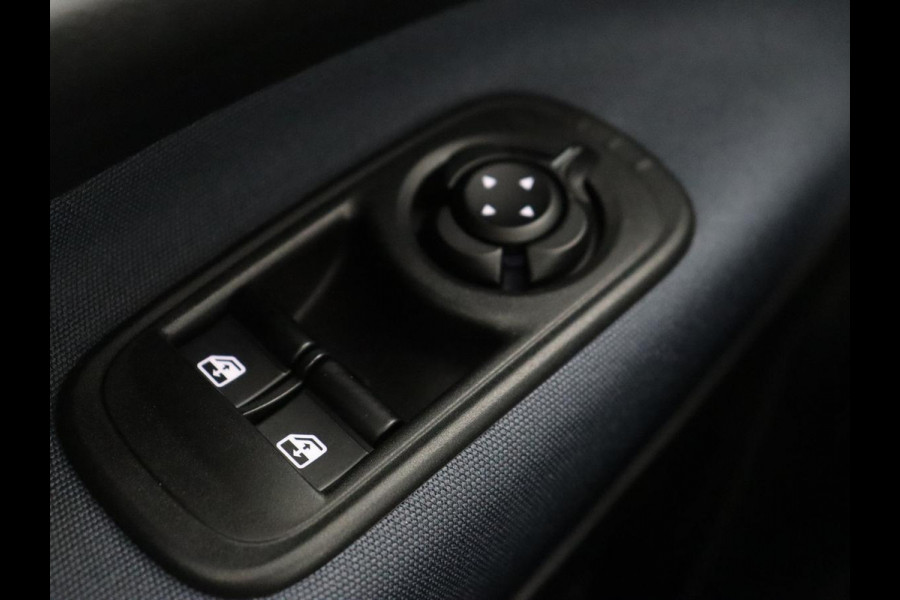 Fiat 500 Icon 42 kWh 3 Fase | Navigatie | Cruise control | Climate control | Carplay | Parkeerhulp | Bluetooth