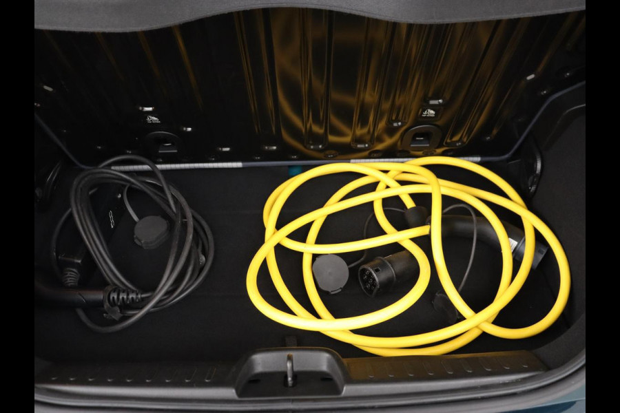 Fiat 500 Icon 42 kWh 3 Fase | Navigatie | Cruise control | Climate control | Carplay | Parkeerhulp | Bluetooth