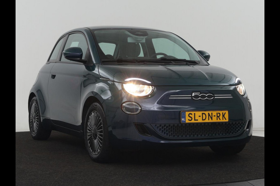 Fiat 500 Icon 42 kWh 3 Fase | Navigatie | Cruise control | Climate control | Carplay | Parkeerhulp | Bluetooth