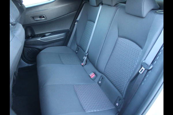 Toyota C-HR 1.8 Hybrid Dynamic | APPLE CARPLAY | ACHTERUITRIJCAMERA |