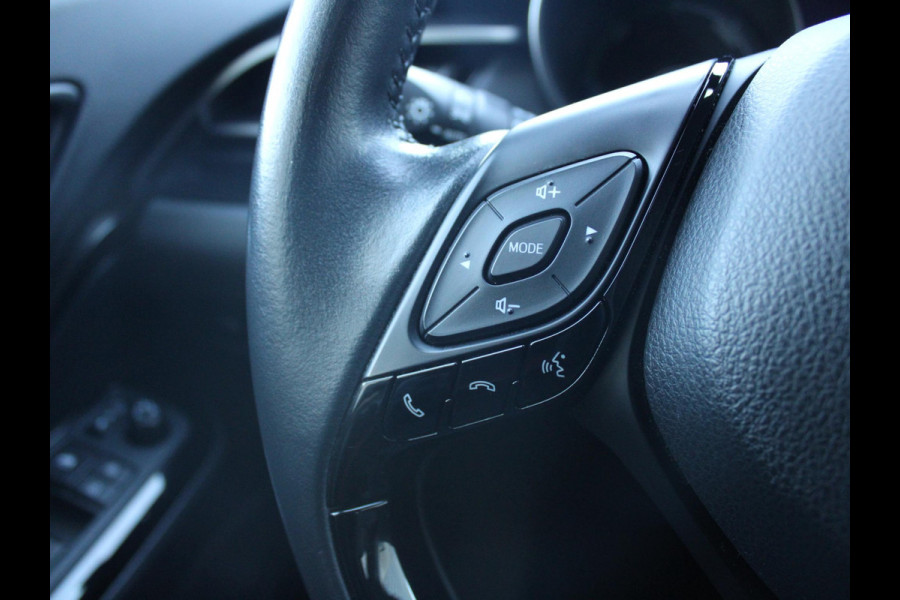 Toyota C-HR 1.8 Hybrid Dynamic | APPLE CARPLAY | ACHTERUITRIJCAMERA |