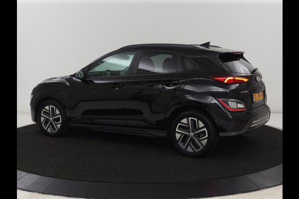 Hyundai Kona EV Business 64 kWh | 3-Fase | Stoelverwarming | Climate control | Adaptive cruise control | Camera | HUD