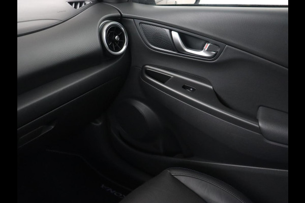 Hyundai Kona EV Business 64 kWh | 3-Fase | Stoelverwarming | Climate control | Adaptive cruise control | Camera | HUD