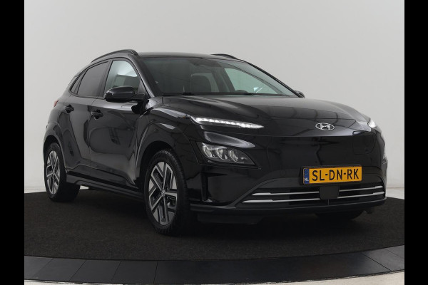Hyundai Kona EV Business 64 kWh | 3-Fase | Stoelverwarming | Climate control | Adaptive cruise control | Camera | HUD