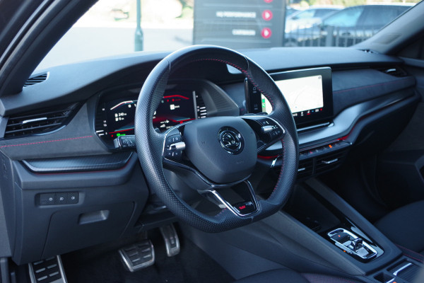 Škoda Octavia Combi 1.4 TSI RS 245 PK iV PHEV BNS, Winterpakket, 4 x Stoelverwarming, Camera