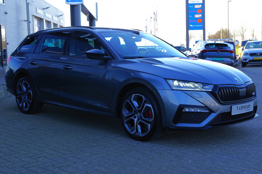 Škoda Octavia Combi 1.4 TSI RS 245 PK iV PHEV BNS, Winterpakket, 4 x Stoelverwarming, Camera