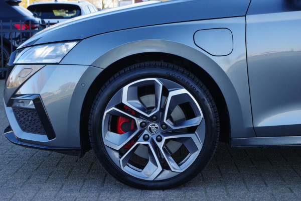 Škoda Octavia Combi 1.4 TSI RS 245 PK iV PHEV BNS, Winterpakket, 4 x Stoelverwarming, Camera