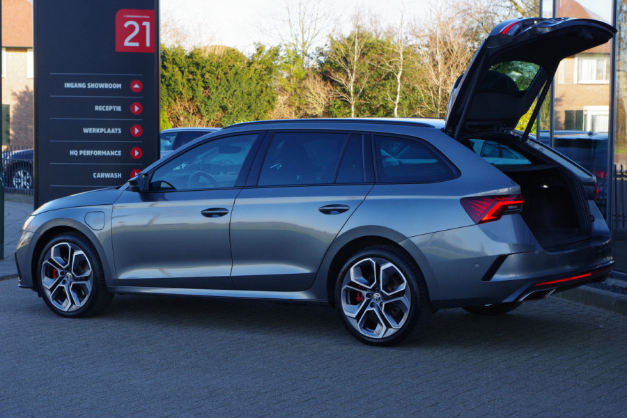 Škoda Octavia Combi 1.4 TSI RS 245 PK iV PHEV BNS, Winterpakket, 4 x Stoelverwarming, Camera