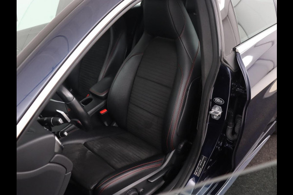 Mercedes-Benz CLA-Klasse Shooting Brake 180 AMG-Pakket | Full-LED | Stoelverwarming | Camera | Navigatie