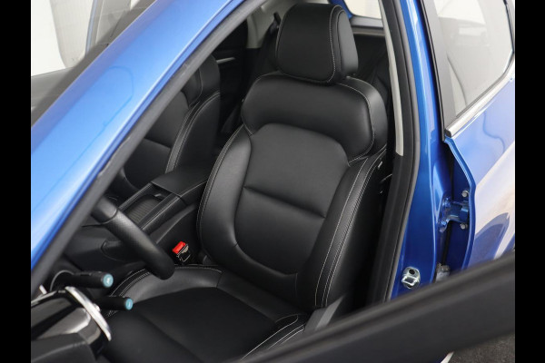 MG Mg Zs EV Luxury 45 kWh | Panoramadak | Adaptive cruise control | Climate control | Leder | Stoelverwarming | Navigatie | Camera | Carplay