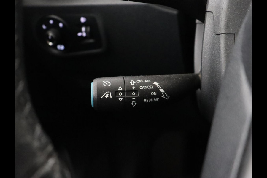 MG Mg Zs EV Luxury 45 kWh | Panoramadak | Adaptive cruise control | Climate control | Leder | Stoelverwarming | Navigatie | Camera | Carplay