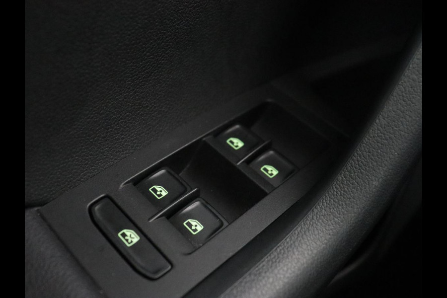 Škoda Octavia Combi 1.0 TSI Greentech Ambition Business | Trekhaak | Carplay | PDC | Navigatie | Climate control | Cruise control