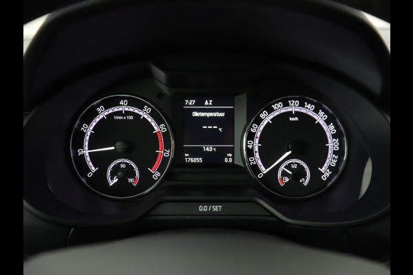 Škoda Octavia Combi 1.0 TSI Greentech Ambition Business | Trekhaak | Carplay | PDC | Navigatie | Climate control | Cruise control