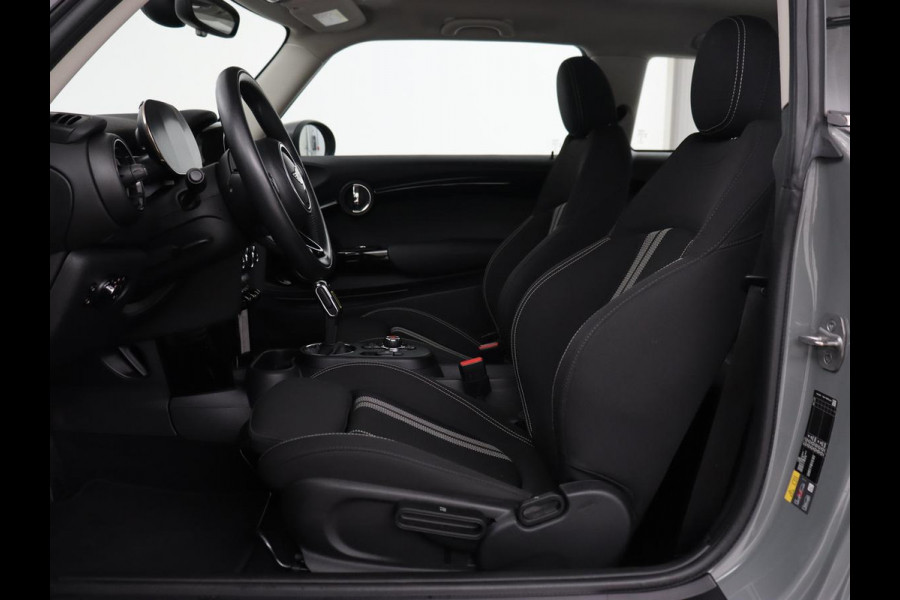 MINI Mini Electric Basic 33 kWh | 3-Fase | Climate control | Navigatie | Cruise control