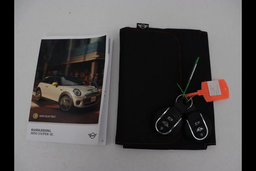 MINI Mini Electric Basic 33 kWh | 3-Fase | Climate control | Navigatie | Cruise control
