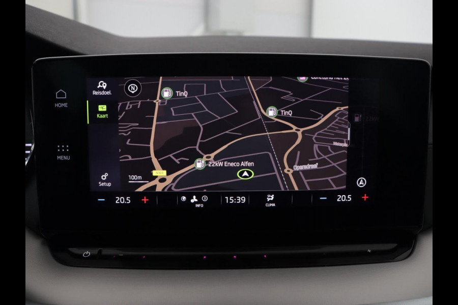 Škoda Octavia 1.0 e-TSI Sport | Trekhaak | Carplay | Navigatie | Sportstoelen | Sfeerverlichting | Full LED | Parkeerhulp | Climate control | Verwarmde voorruit