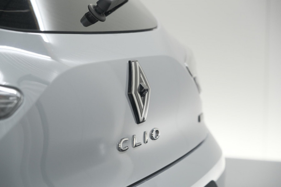 Renault Clio 1.6 E-Tech Full Hybrid 145 Techno | 360 Camera | Adaptieve Cruise Control | Dodehoekdetectie | 9.3 Inch Groot Scherm