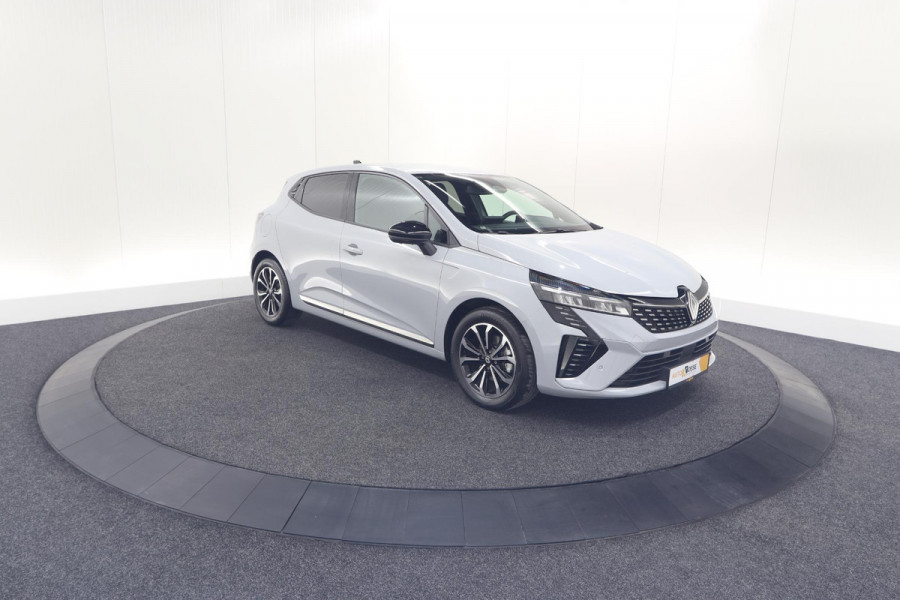 Renault Clio 1.6 E-Tech Full Hybrid 145 Techno | 360 Camera | Adaptieve Cruise Control | Dodehoekdetectie | 9.3 Inch Groot Scherm