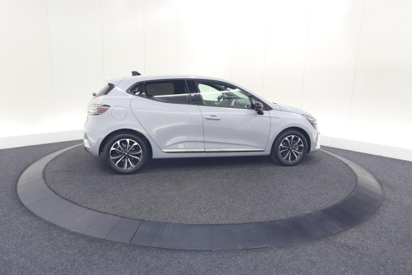 Renault Clio 1.6 E-Tech Full Hybrid 145 Techno | 360 Camera | Adaptieve Cruise Control | Dodehoekdetectie | 9.3 Inch Groot Scherm