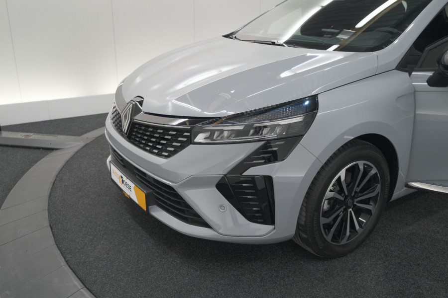 Renault Clio 1.6 E-Tech Full Hybrid 145 Techno | 360 Camera | Adaptieve Cruise Control | Dodehoekdetectie | 9.3 Inch Groot Scherm