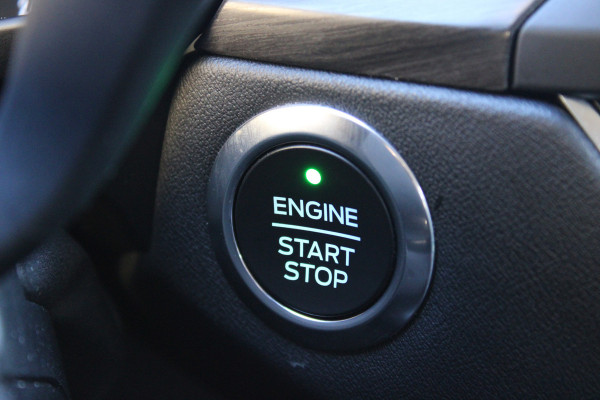 Ford FOCUS Wagon 1.5 EcoBoost Vignale | Adaptieve cruise | BLIS | Camera | Head-up | Winterpack |