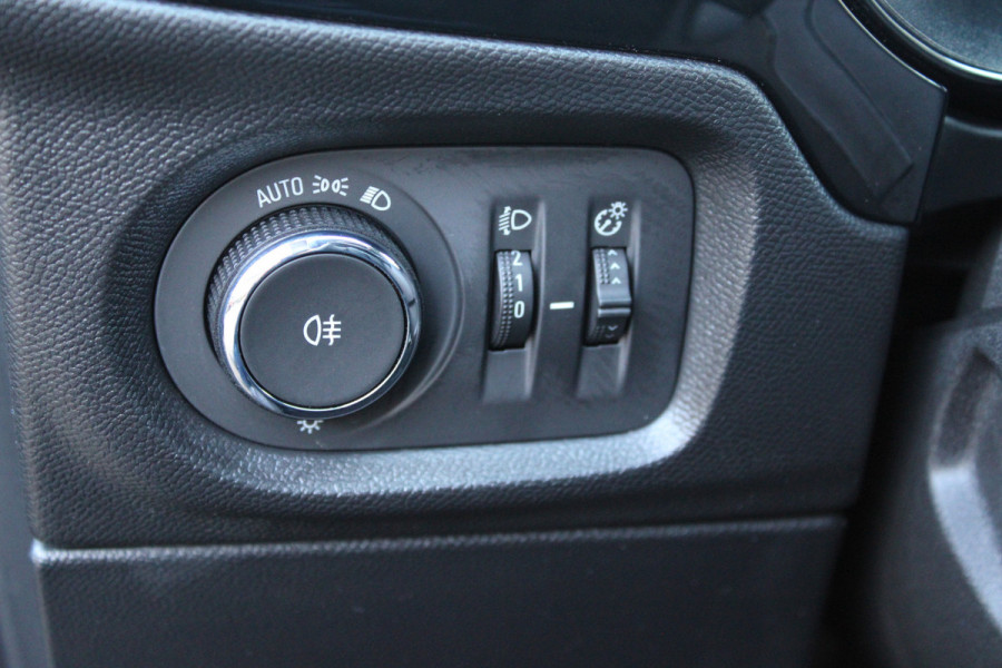 Opel Corsa 1.2 Level 3 Elegance | Trekhaak | Carplay | Stoelverwarming