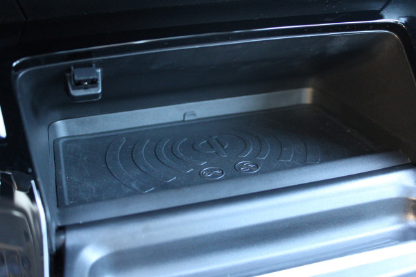 Peugeot 2008 1.2 PureTech Allure | Trekhaak | Panoramadak | Navigatie