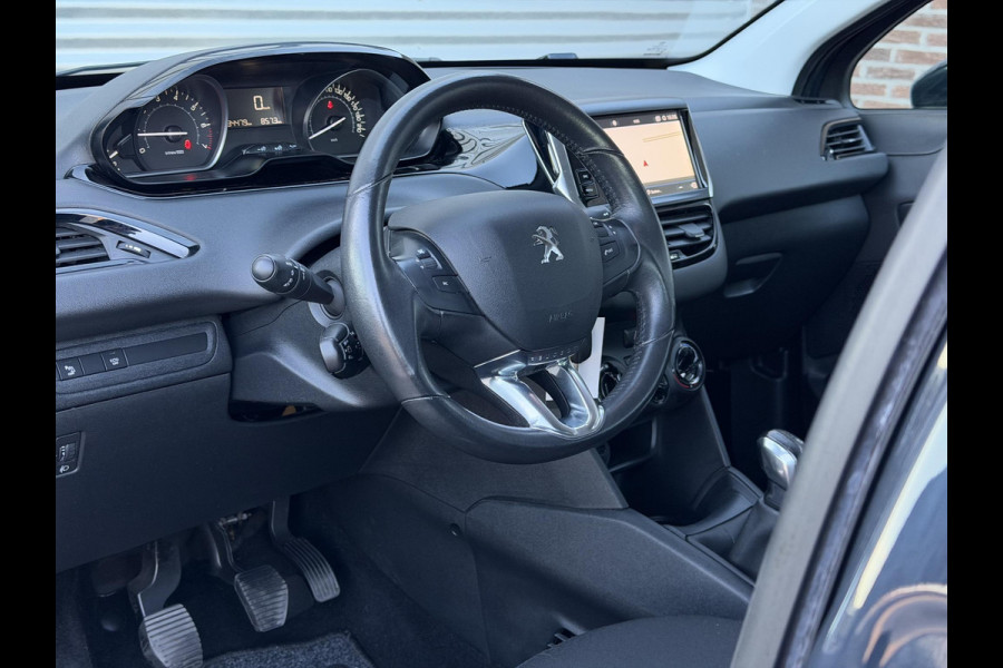 Peugeot 208 1.2 PureTech Signature Navi,Airco,Cruise,PDC,N.A.P,Dealer Onderhouden,APK tot 04-2026