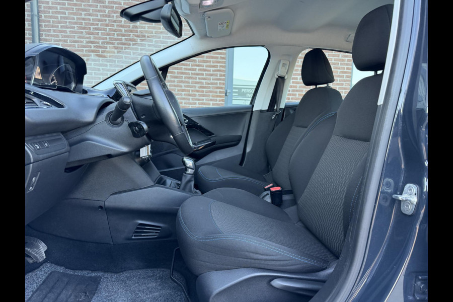 Peugeot 208 1.2 PureTech Signature Navi,Airco,Cruise,PDC,N.A.P,Dealer Onderhouden,APK tot 04-2026