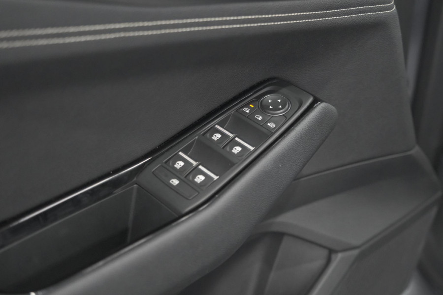 Renault Austral 1.2 E-Tech Full Hybrid 200Techno | 360 Camera | Panoramadak | Adaptieve Cruise Control