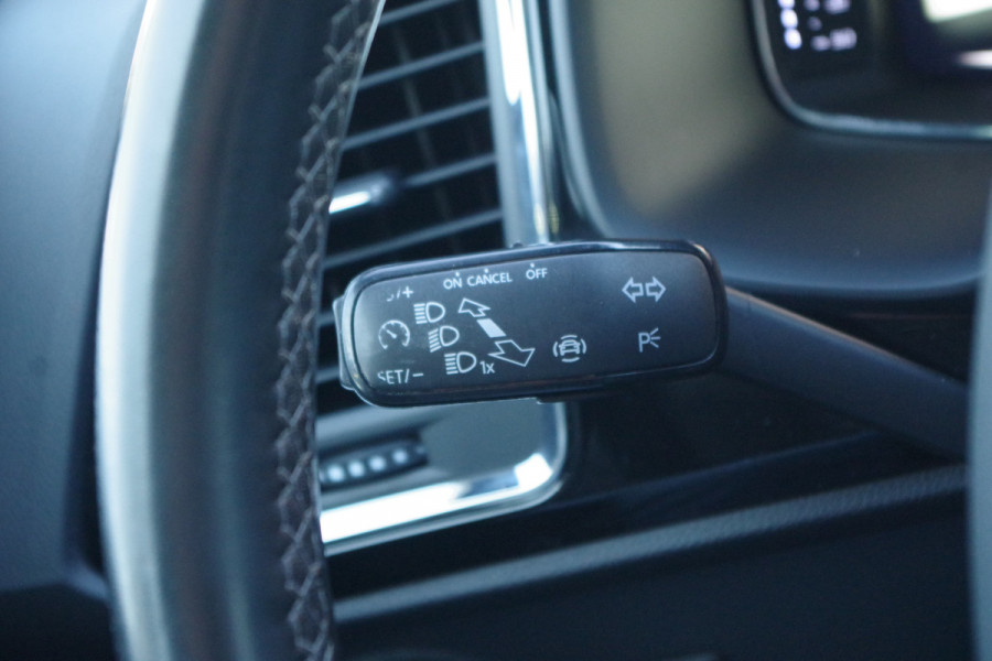 Seat Ateca 1.5 TSI Automaat Xcellence Business Intense, Trekhaak, 360 Camera, Carplay, Digitale Cockpit