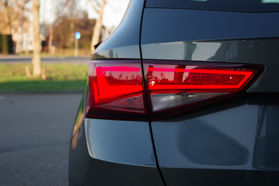 Seat Ateca 1.5 TSI Automaat Xcellence Business Intense, Trekhaak, 360 Camera, Carplay, Digitale Cockpit