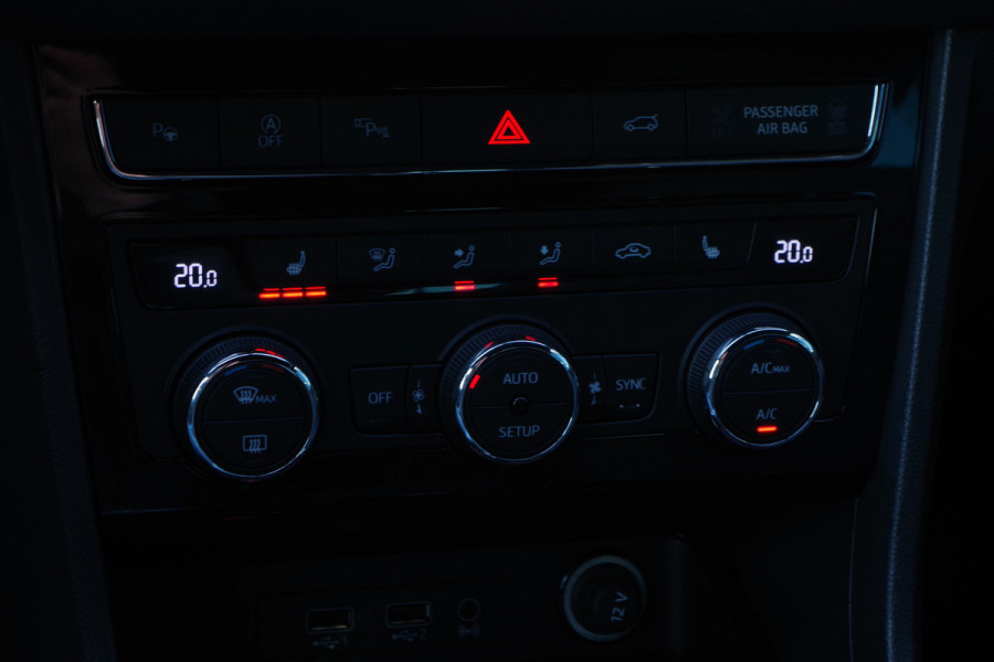 Seat Ateca 1.5 TSI Automaat Xcellence Business Intense, Trekhaak, 360 Camera, Carplay, Digitale Cockpit