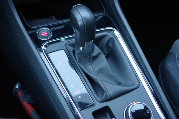 Seat Ateca 1.5 TSI Automaat Xcellence Business Intense, Trekhaak, 360 Camera, Carplay, Digitale Cockpit