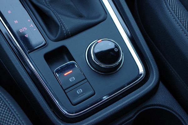 Seat Ateca 1.5 TSI Automaat Xcellence Business Intense, Trekhaak, 360 Camera, Carplay, Digitale Cockpit