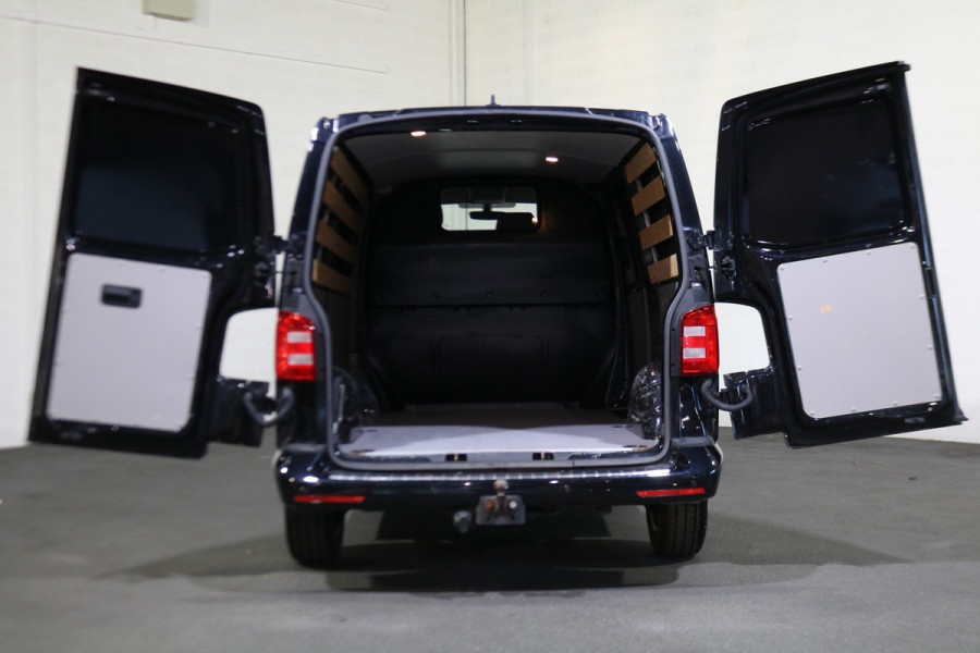 Volkswagen Transporter 2.0 TDI L2 H1 150pk Airco Navigatie