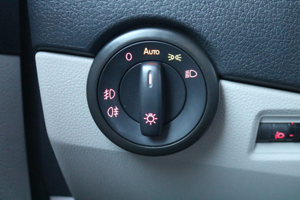 Volkswagen Transporter 2.0 TDI L2 H1 150pk Airco Navigatie