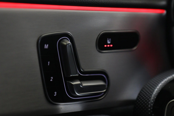Mercedes-Benz A-Klasse 220 AMG Pano/Memory/Burm/Sfeer/Camera/Carplay/BOMVOL
