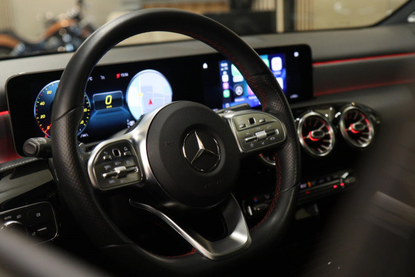 Mercedes-Benz A-Klasse 220 AMG Pano/Memory/Burm/Sfeer/Camera/Carplay/BOMVOL