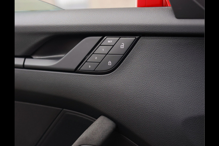 Porsche 911 3.0 Carrera 4 GTS | PDCC - Pano - Camera - Chrono