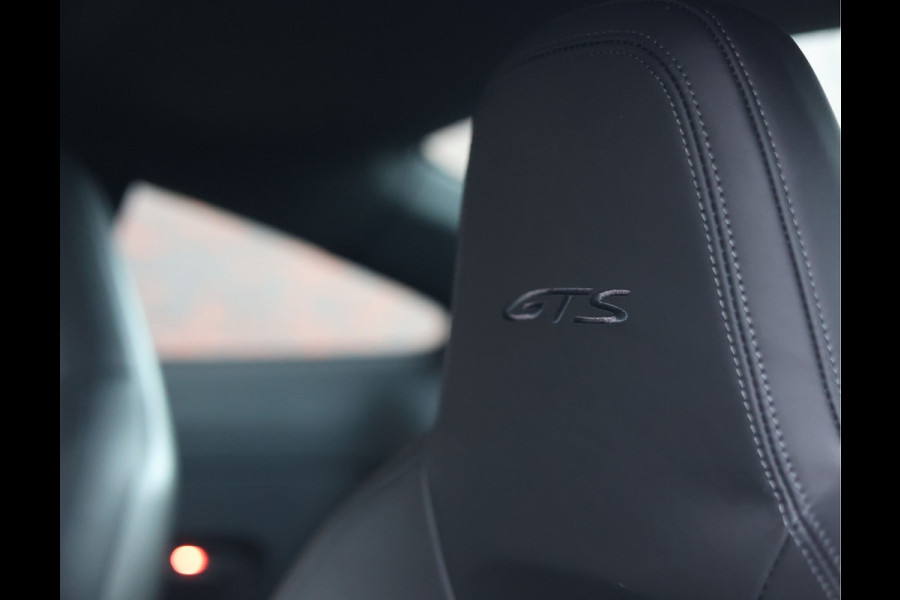 Porsche 911 3.0 Carrera 4 GTS | PDCC - Pano - Camera - Chrono