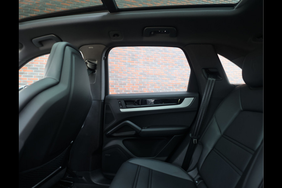 Porsche Cayenne E-Hybrid | Sport Chrono - Pano - Trekhaak